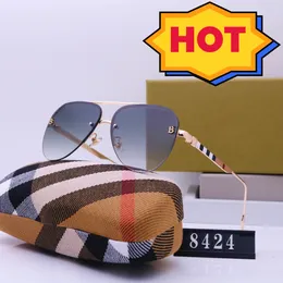Top -Designer Sonnenbrille für Herren Womens Classic Luxury Brand Fashion Design Sonnenbrille Sonnenschutzstrahlungsstufe Trend Sonnenbrille