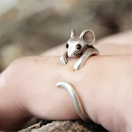 Huitan vintage myszy pierścionek z palca zwierząt dla kobiet zabytkowe srebrny kolor gotycki dziewczyny pierścienie Knuckle Fancy Gift 2023 Gorąca biżuteria