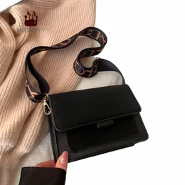 classic Fi Female Shoulder Bag Wide Straps Flap Crossbody Bags for Women Trend Simple Handbag g8sU#