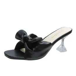 Pantofole Moda Sandali con fiocco Estate Donna 2024Trend Scarpe eleganti con diapositive per donna Calzature Chinelos Tacchi trasparenti Diapositive femminili H240328HBR1