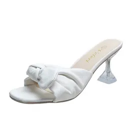 Pantofole Moda Sandali con fiocco Estate Donna 2024Trend Scarpe eleganti con diapositive per donna Calzature Chinelos Tacchi trasparenti Diapositive femminili H240328SRB3