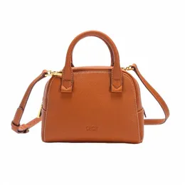 CHCH Luxury Designer Simple Small Square Bag Classic Style Sthled Bag Pu Material Soft Busin Commuter Handbag 0852＃