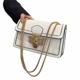 Luxury Handväskor för kvinnor Crossbody Påsar Bee Lock Tote Casual Brand Crocodile Print Leather Handbag Ladies Bag O6V4#