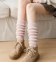 2024 Новые сливочные нежные ветры серого цвета ног Женщины выпускают ноги теплые вязаные коленные носки.