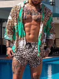 Mode Leopard Print Zwei Stück Set Männer Strand Stil Sexy Hemd Mit Knöpfen Revers Und Shorts Outfit Anzüge Casual Lose herren Kleidung 240321