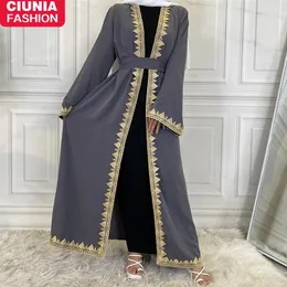 Etniska kläder som säljer mode nida kaftan muslimska kvinnors Mellanöstern Turkiet Phnom Penh Kimono Arab Abayas för kvinnor Dubai 20242