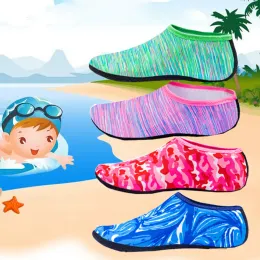 Männer Frauen Sommer Strandschuhe Wasserschuhe Schwimmen Nicht rutschende Tauchsocken Pure Color Strand Sandale Flachschuh Seaside Sneaker Socken