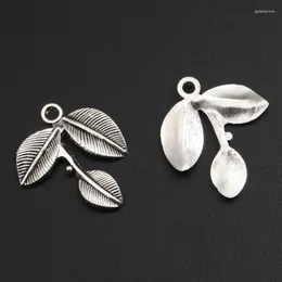 Colares de pingente 10pcs cor prata liga de zinco encantos filigrana folha ramo charme pingentes feitos à mão descobertas de jóias a289