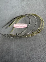 أحجار الموضة عصابات الرأس الكلاسيكية Metel Hair Bands for Women Girl Selection Shining Rhinestone p Lettter Triangle Triangle Mark Mark