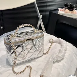 Pearl rączka patentowa skórzana torba do makijażu designerka damska torba na ramię skórzana diamentowy sprzęt metalowy metal c klamra luksusowa torebka Matelasse Crossbody torebki 17,5 cm