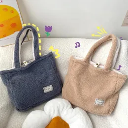 Bolsas de ombro de pelúcia bolsa feminina outono e inverno contraste cor dois lados disponíveis sacola meninas shopper bookbag bolsa