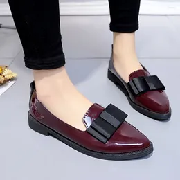 Sapatos casuais apartamentos mulheres mocassins apontado dedo do pé raso esporte 2024 verão sexy andando vestido aconchegante marca femme zapatillas