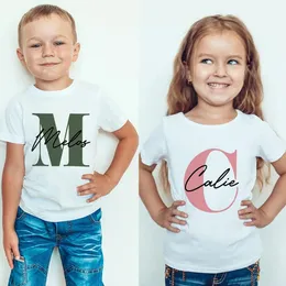 Camiseta infantil com nome personalizado, camiseta inicial para crianças, camisetas personalizadas para meninos e meninas, presente de aniversário personalizado 240326