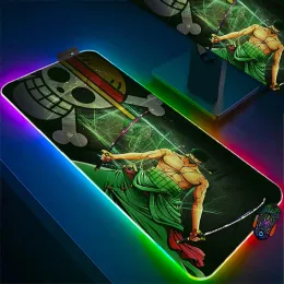 One Piece Anime Zoro New Large Mousepad XXL Gaming Laptop RGB Myse Mat Dywan PC PC Office Mata LED z podświetleniem dla CS Go lol