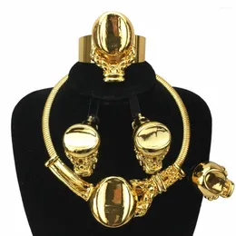 Halsband örhängen set som säljer Dubai italienska guldpläterade smycken kvinnors bröllopsfest bankett stora hänge ljusvikt djärva fhk17594