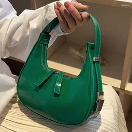 Totes Korean Chic Lacquer Leather Bag Women's 2024 Fashion Versatile Shoulder Elegant Underarm Lady Luxury Banket