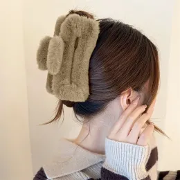 Large Plush Square Hair Claw Elegant Acrylic Hairpins Faux Fur Hair Clip Barrette Crab Headwear for Women Girls Hair Accessories