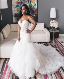Plus -storlek Mermaid Wedding Dresses African Elegant Sweetheart Lace Appliqued Wedding Bowns Tiered Ruffles Tulle Corset Vestidos de 7931826