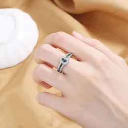 Anéis de cluster temperamento micro-incrustado zircão para mulheres abertura ajustável luz anel de luxo requintado festa jóias presentes anillos mujer