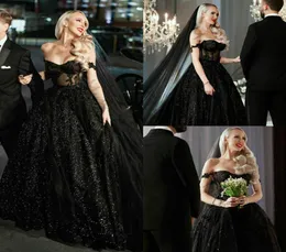 New Gothic Black Wedding Dresses 2021 Sexy Off Shoulder Sparkly Sequins Lace Appliqued Vintage Bridal Gowns Long Train Retro Winte1329825