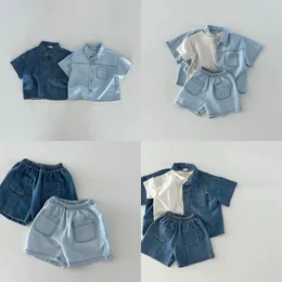 6856 Корейский комплект детской одежды, лето 2023, джинсовый костюм для мальчиков, рубашка с короткими рукавами и шорты, повседневная одежда для девочек из двух предметов 240318