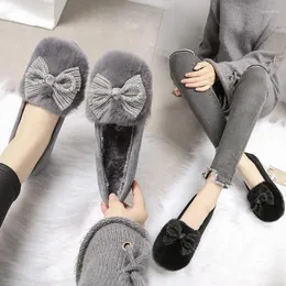 Scarpe casual Inverno Peluche Pelliccia Pizzo di cotone Bowknot Cristallo Comodi appartamenti Solid Flock Capelli Mocassini pelosi Slip On Taglie forti 34-43