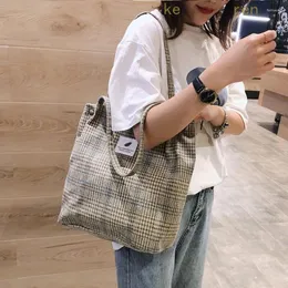 Borsa 2024 Borse da donna Tela di lana Spalla Ladies Vintage Tartan Borse Moda femminile Plaid Tote Cloth Per Preppy Girl