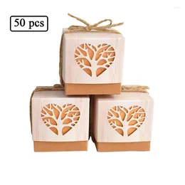 غلاف الهدية 50pcs Retro DIY Kraft Paper Candy Box Hollow Love Tree Tree Creative Wedding Wedding and Boxes عيد ميلاد عيد الميلاد