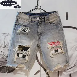 Summer Men Per Street Street Hole Rasual Dowold Dżinsed Shorts Osobowość zamek błyskawiczny Prosty krótkie dżinsy 28-36 240325