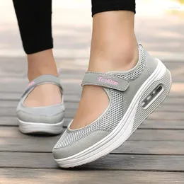 Scarpe casual Tenis Original Harajuku Non-pelle Scarpe ortopediche da donna La maggior parte dello stile Zeppe Donna 2024 Designer Sneakers Tennis