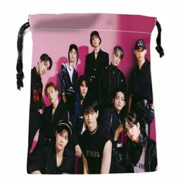 personalizado The Bo KPOP Drawstring Bags Impresso Gift Bags 18x22cm Bolsa de Viagem Armazenamento Roupas Bolsa Maquiagem Bag 0622 I0By #