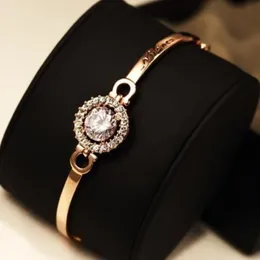 Versione coreana del braccialetto ultra-lusso squisito con zirconi squisito braccialetto casual femminile dal temperamento selvaggio placcato in oro 18 carati regalo je190n