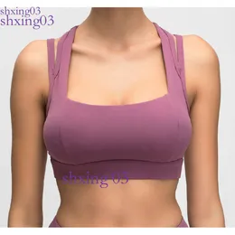 yoga exercise bra back button is easy to put on and take off LL