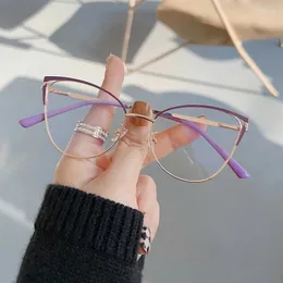 Güneş gözlükleri kadınlar için anti -mavi hafif gözlükler retro kedi göz çerçevesi okuma moda net lens basit bilgisayar engelleme