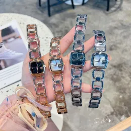 Klassisk elegant designer titta på högkvalitativa kvinnor automatiska kvarts mode enkla klockor 30 mm fyrkant full rostfritt stål kvinnor guld silver armbandsur g1