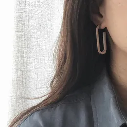 Çember Küpeler Normcore Stil Basit Ağır Fransız U-şekilli Pin Geometrik Ab Asimetrik Kulak Saplama Titanyum Kaplama 18k Altın