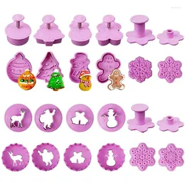 Stampi da forno da 4 a 16 pezzi Set di stampi per biscotti natalizi Set di utensili da cucina per cucina simpatico cartone animato Kit per bambini Festa di produzione fai da te