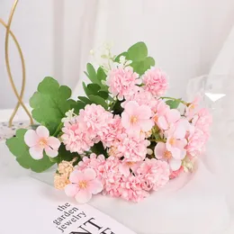 Dekorative Blumen künstlicher Seidensuch Daisy Blumenstrauß gefälschte Blumenarrangements für Ehere Vase Office El Table Home Dekoration