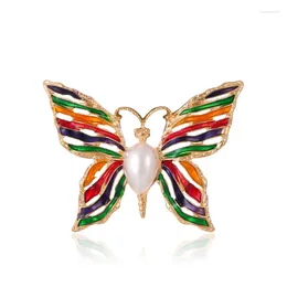 Brooches Medieval Butterfly Painting Oil Brooch Hollow Drop Glaze Insect Retro Pearl Elegant Personality Temperament Pin