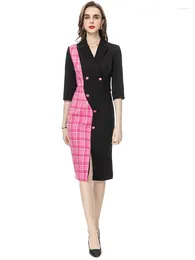 Lässige Kleider Frühling Mode Designer Frauen halb Ärmeln schwarz rosa gedruckte Patchwork Doppelschnalle Gürtelschlanker Midi Kleid