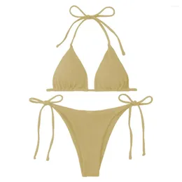 Costumi da bagno femminile estivo in bikini set halter triangolo tazza reggiseno briefs-up brief costumi da bagno a colori solido femminile 2024