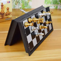 Folding Chessboard Chess Game Gold Silver Magnetic Chess Set Portable Nybörjare Chess Set Plastic For Children Adult Party 240415