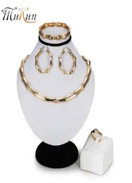أقراط قلادة Mukun كاملة 2021 دبي الذهب المجوهرات مجوهرات الأزياء الخرز الأفريقي مجموعة كبيرة نيجيريا الزفاف 6300021