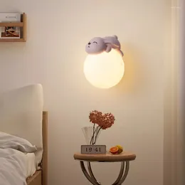 Duvar lambaları sevimli çocuk odası reçine ayı astronot lambası 3d ay ışığı bebek kız kız yatak odası başucu ışıkları