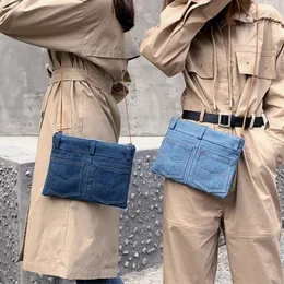 Axelväskor flickor mode vintage denim hip hop varumärke designers cowboy street clutch messenger cross body handväskor för kvinnor 2024