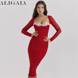 Casual Dresses Aligaia 2024 Elegant Sexy Square Collar Long Sleeve Lace Patckwork Dress Red High Waist Hollow Out Midi Evening Party Wear