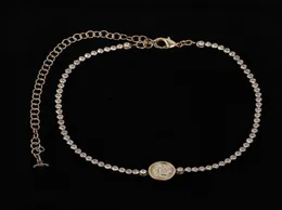2022 Toppkvalitet Charm Pendant -halsband med all diamant och rund formdesign för kvinnor Bröllopsmycken Gift Have Box Stamp PS755963501