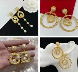 Lussuosi stalloni per orecchini a cerchio Crystal Diamonds Orensletter White Pearls Pendants 18k Oro Anti Allergy Allergia Ear Clip Gioielli Der1 - -135384455