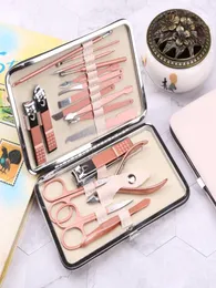 2022 Kit Nail Art 18PCS Set Kit manicure in acciaio inossidabile Pedicure Tolettatura Clippers Strumenti Cura per uomo Donna Drop2972101