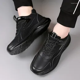 Casual Shoes 2024 Fahsion Men Vulcanize Classic Platform Solid for Man Anti-Edor Flats Hard Wearing